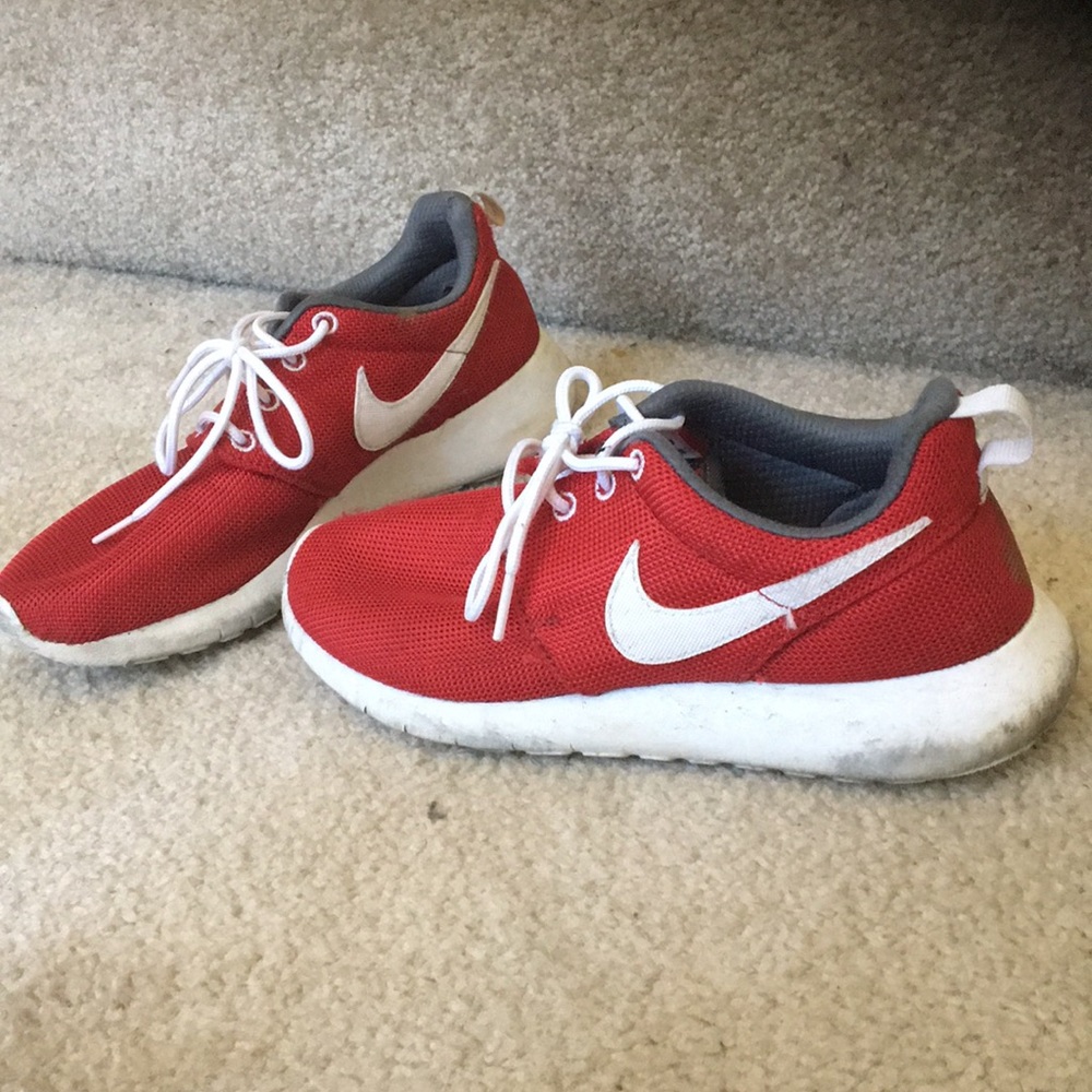 Red Nike Roshe runs